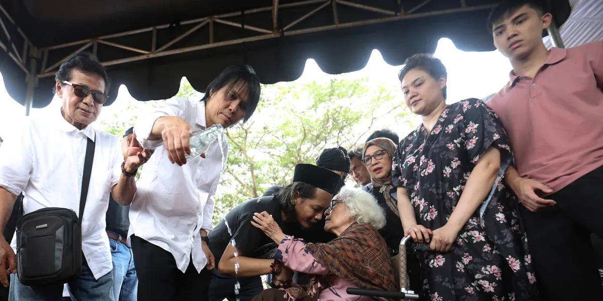 Once Mekel Reveals the Figure of His Loyal and Exemplary Father-in-law