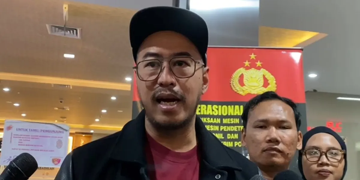 Pandji Pragiwaksono Builds His Career from Scratch in America, Starting Again from Open Mic