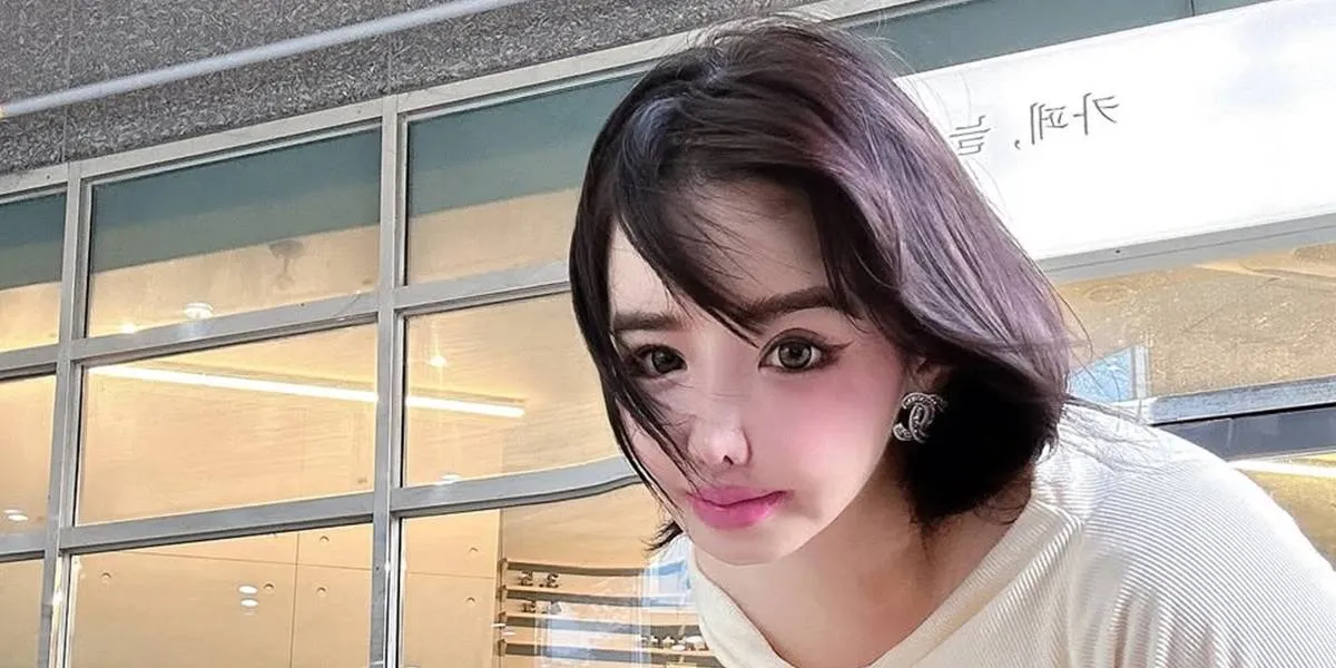 Park Bom Accuses Herself of Being a Scapegoat, Dragging Sandara's Name