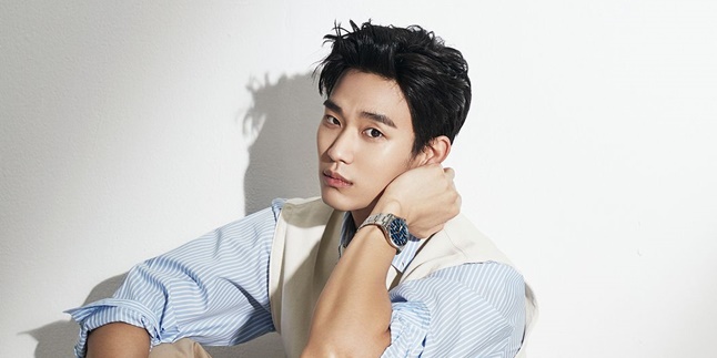 Ugly Face, Netizens Praise Kim Soo Hyun's Handsome Looks