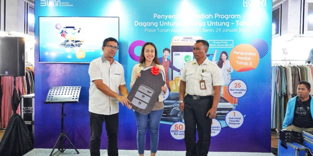 Traders and Buyers at Tanah Abang Receive Car Prizes for Using BRI EDC and BRI QRIS, How is that Possible?