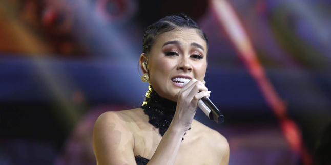 Agnez Mo's Opinion on Artists Famous for Sensation