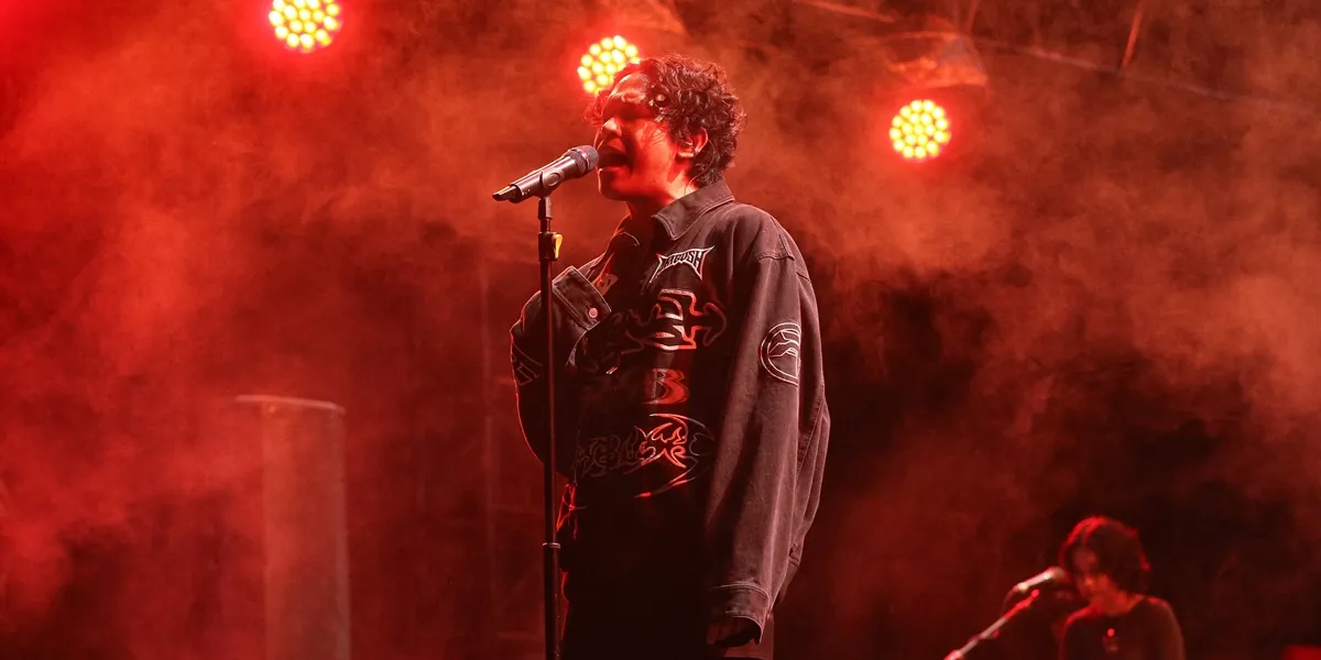 Hindia's Concert Cancellation in Tasikmalaya Not Due to Music, But Symbols That Violate Religious Norms