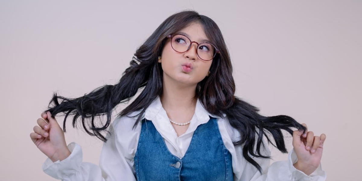 Singer Jian Shuja Reveals Gen Z's Love Story Through the Song 'Banyak Bicara'