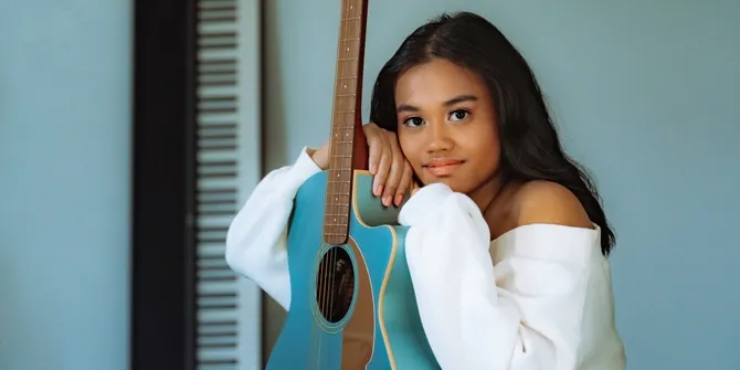 First Time Creating a Song in Indonesian, Verena Releases 'Hanya Sementara'