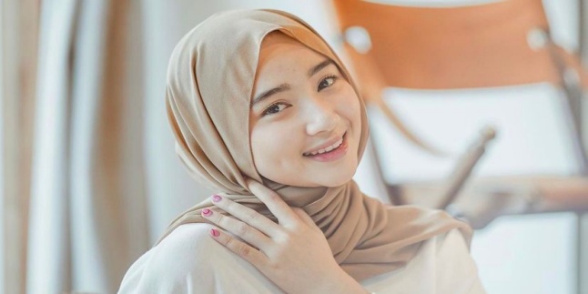 The Beauty Charm of Ansellma, TikTok Artist Who Decided to Wear Hijab