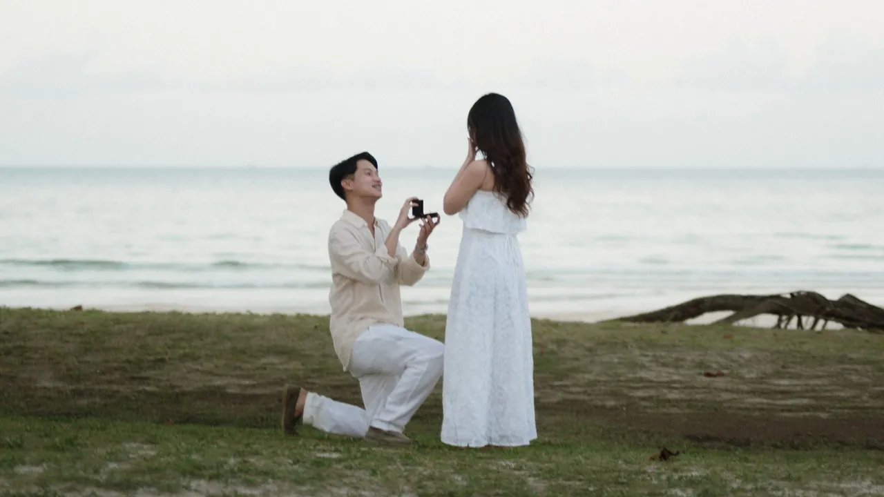 Portrait of Leonardo Edwin Proposing to His Girlfriend, Romantic at Dusk
