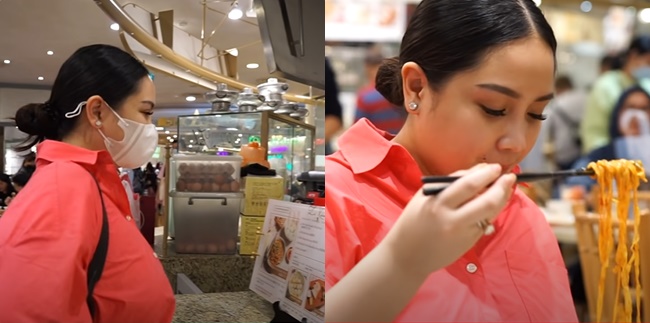 Far to Singapore, Here are 7 Photos of Nagita Slavina Ngabuburit while Hunting for Takjil - Iftar Menu Becomes the Spotlight