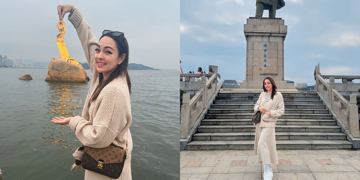 Portrait of Reisa Broto Asmoro Vacationing in Zhuhai, China, Looking Cheerful in Casual Outfit