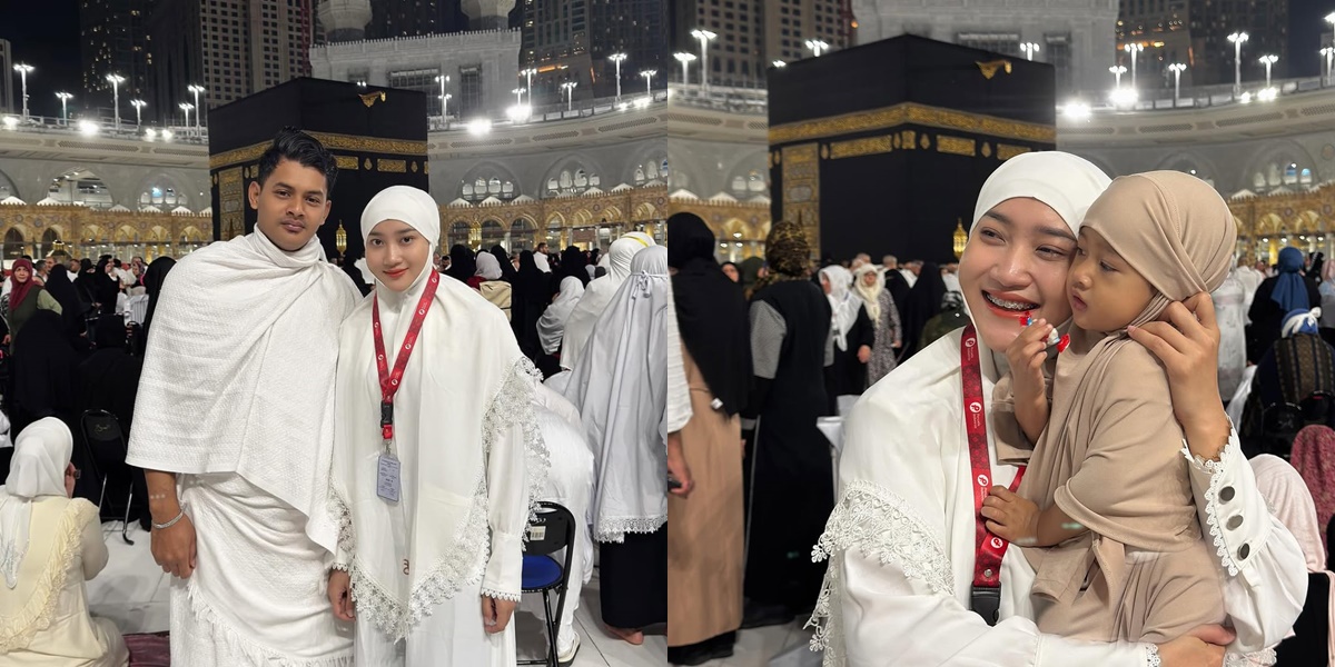 Portrait of Yeni Inka Wearing a Hijab During Umrah, This Time with Husband and Child