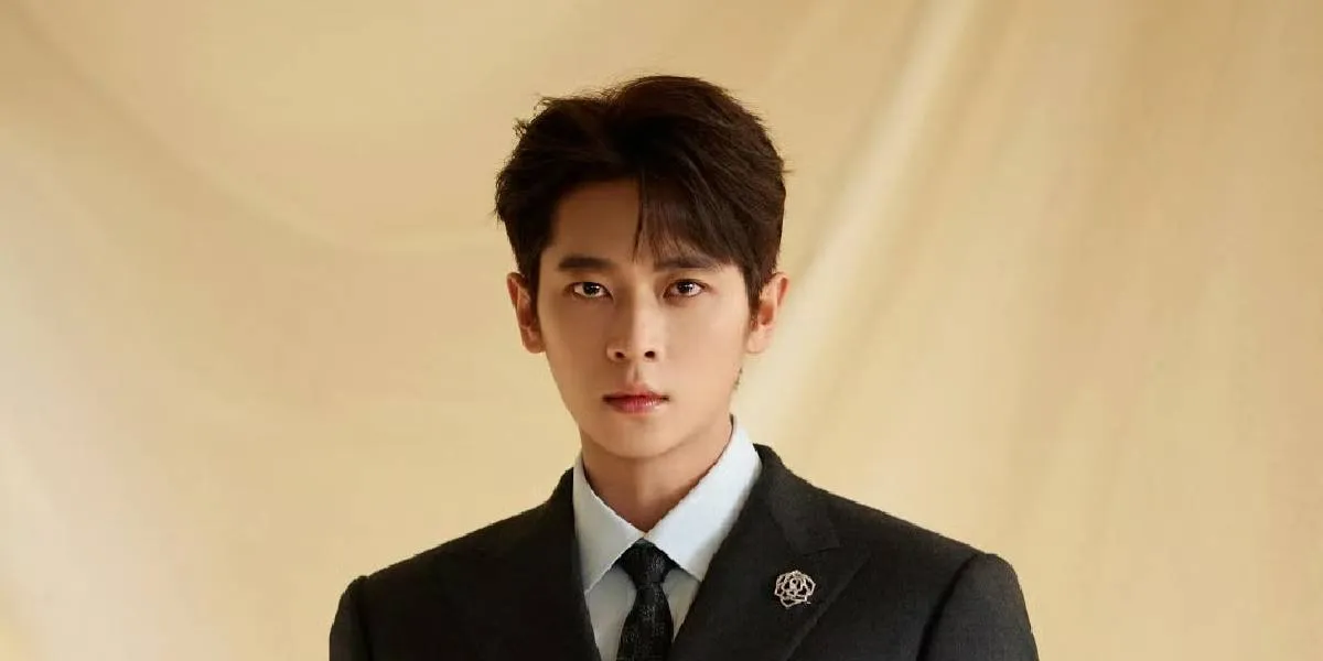 Profile of Cheng Lei, the Handsome Chinese Actor Who Just Turned 32