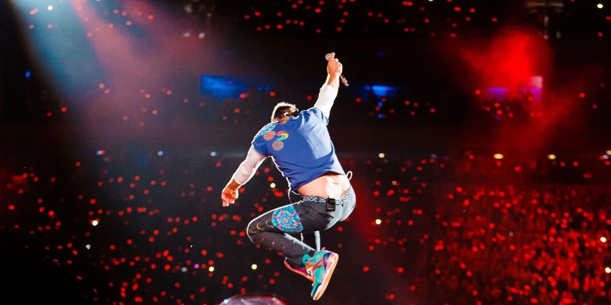 Coldplay Profile and 4 Songs Perfect for Weekend Enjoyment!