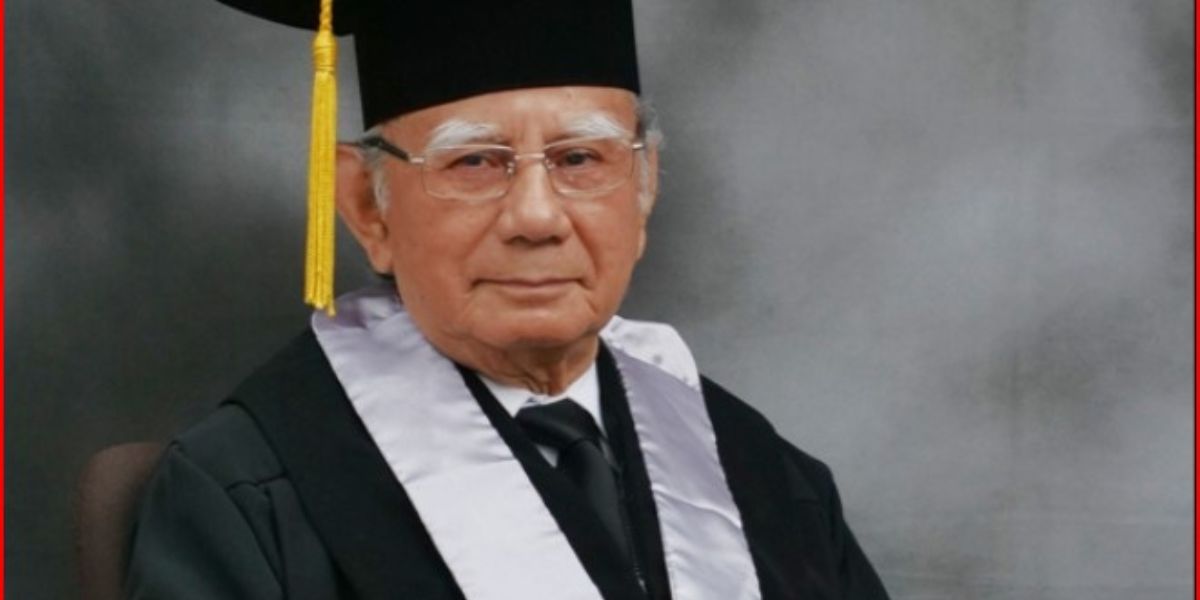 Profile of Emil Salim, the Figure Who Made President Prabowo Show Respect