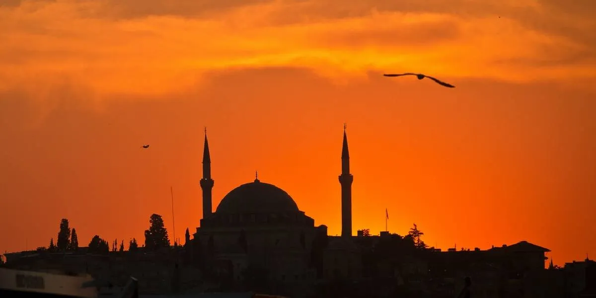 Muhammadiyah Fasting 2026 Until Eid, Note the Dates