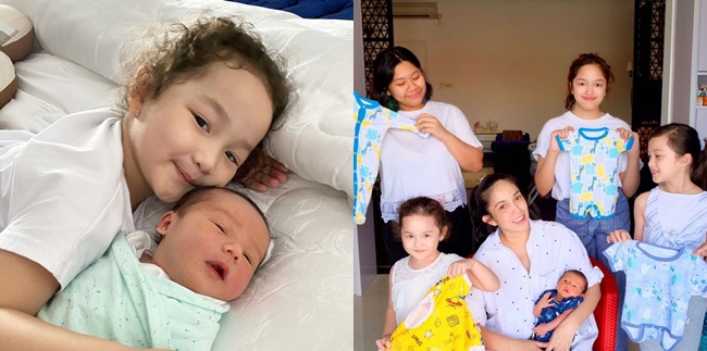 Still a Toddler Already Has a Sibling, Here are 8 Adorable Photos of Ussy Sulistiawaty's Fourth Child who Wants Attention