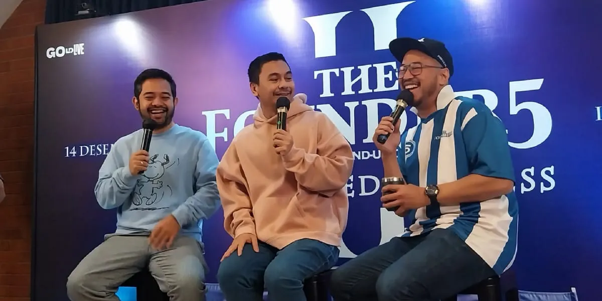 Raditya Dika and Pandji Pragiwaksono Comeback in The Founder5 II: Unfinished Business, Said to Be Their Last Show