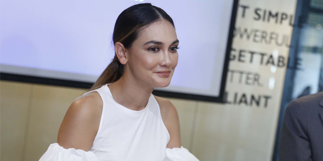 Raffi Ahmad Leaks About Luna Maya's Wedding Next Year, Ayu Dewi Accidentally Reveals This