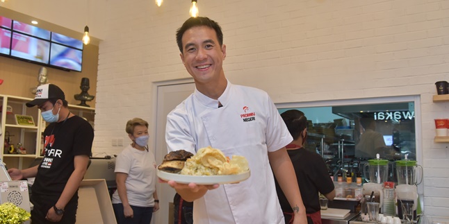 Venturing into the Culinary Business, Daniel Mananta Opens a Restaurant with Indonesian Menu