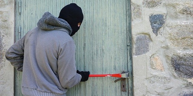 Vulnerable to Theft During the Corona Virus Covid-19 Pandemic, Here are 9 Tips for a Safe Home from Thieves