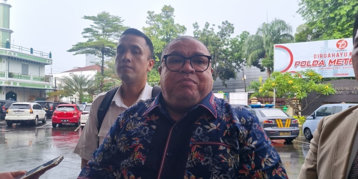 Razman Nasution Brings 33 Lawyers Related to the Alleged Assault Case by Nikita Mirzani