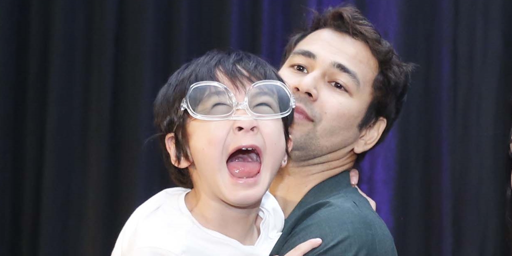 Rafathar's Reaction When Raffi Ahmad Introduces Mbak Lala's Replacement, Upset But Funny