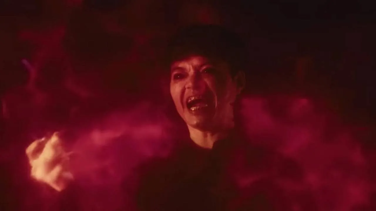 Review IT SHOULD BE HORROR, The Wibu Ghost Becomes a Content Creator and Falls in Love