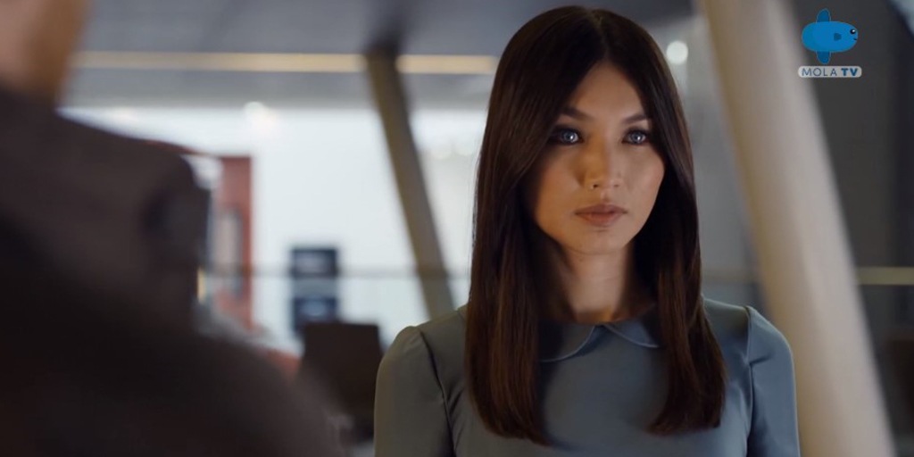 Review Serial HUMANS Season 1: The Synth Hunt that Leads to the Biggest Science Mystery