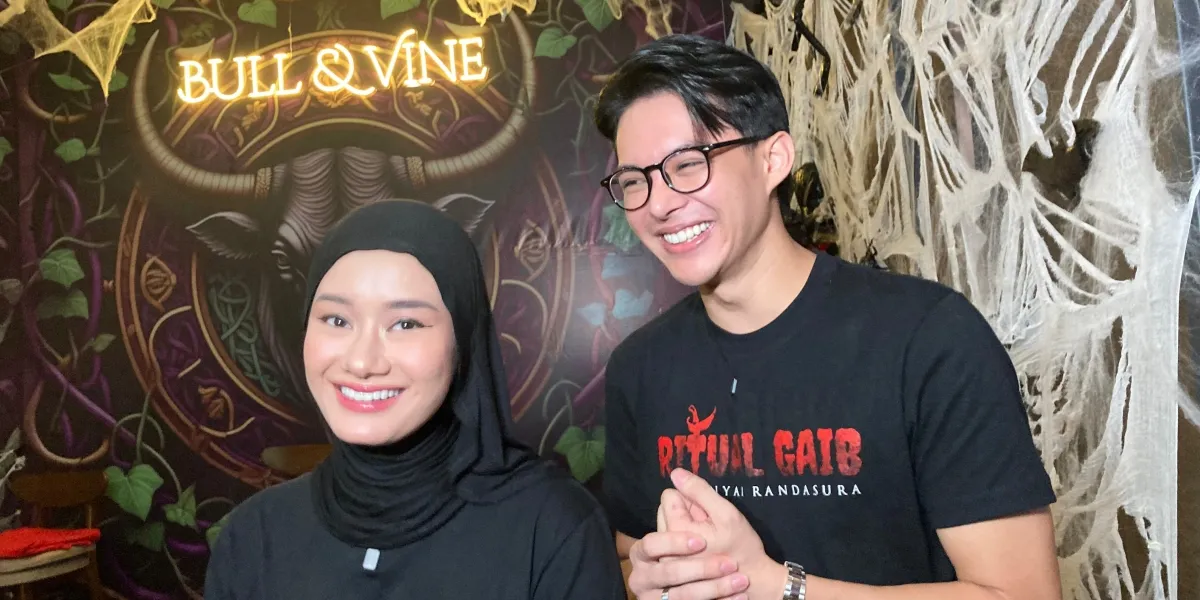Rey Mbayang and Dinda Hauw Plan to Climb Mount Argopuro and Go Skydiving