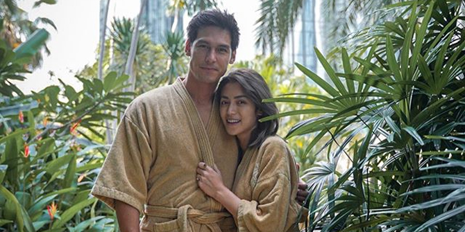Richard Kyle Shares Photo of Bathing Together with Jessica Iskandar in Jacuzzi, Netizens Go Crazy with Comments