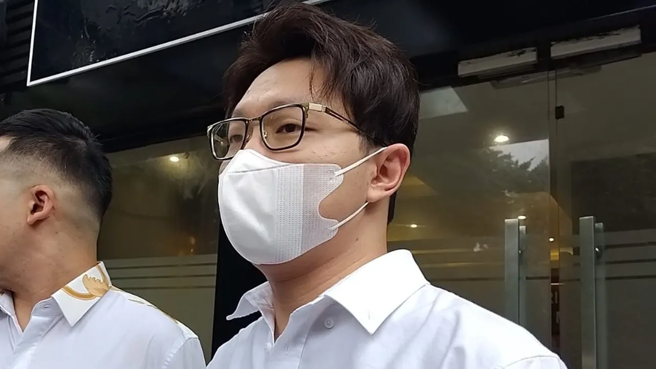 Richard Lee Protests the Hearing, Witness Admits to Adding Whitening Claims on WT Capsule
