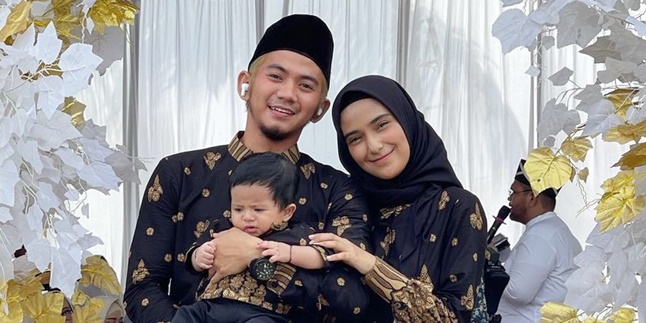 Reconciliation - Remarriage Ceremony, Rizki DA Reunites Wife and Child with His Family for the First Time