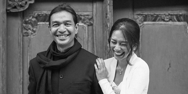 Congratulations! Dimas Djay Officially Marries Faradina Mufti, Congratulations