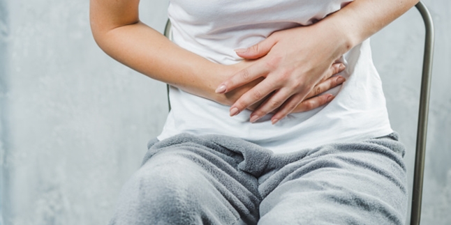 Very Dangerous, Here are 5 Negative Effects of Holding in Bowel Movements for Body Health