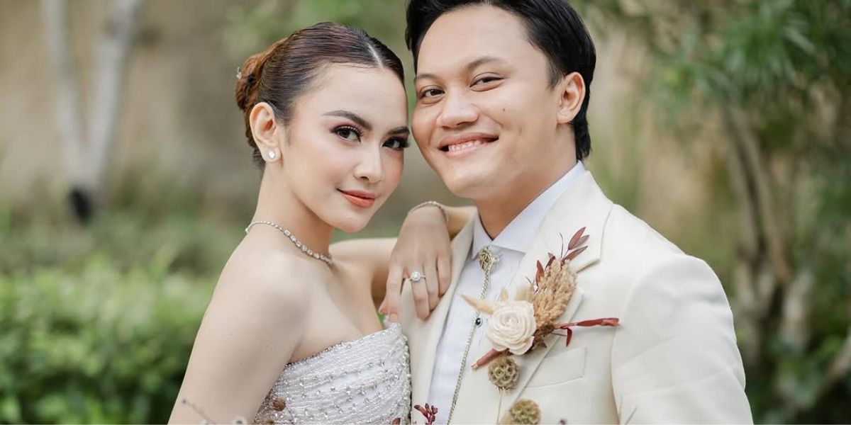 Before the First Pregnancy is Revealed, Mahalini and Rizky Febian Hold a Renewal of Vows