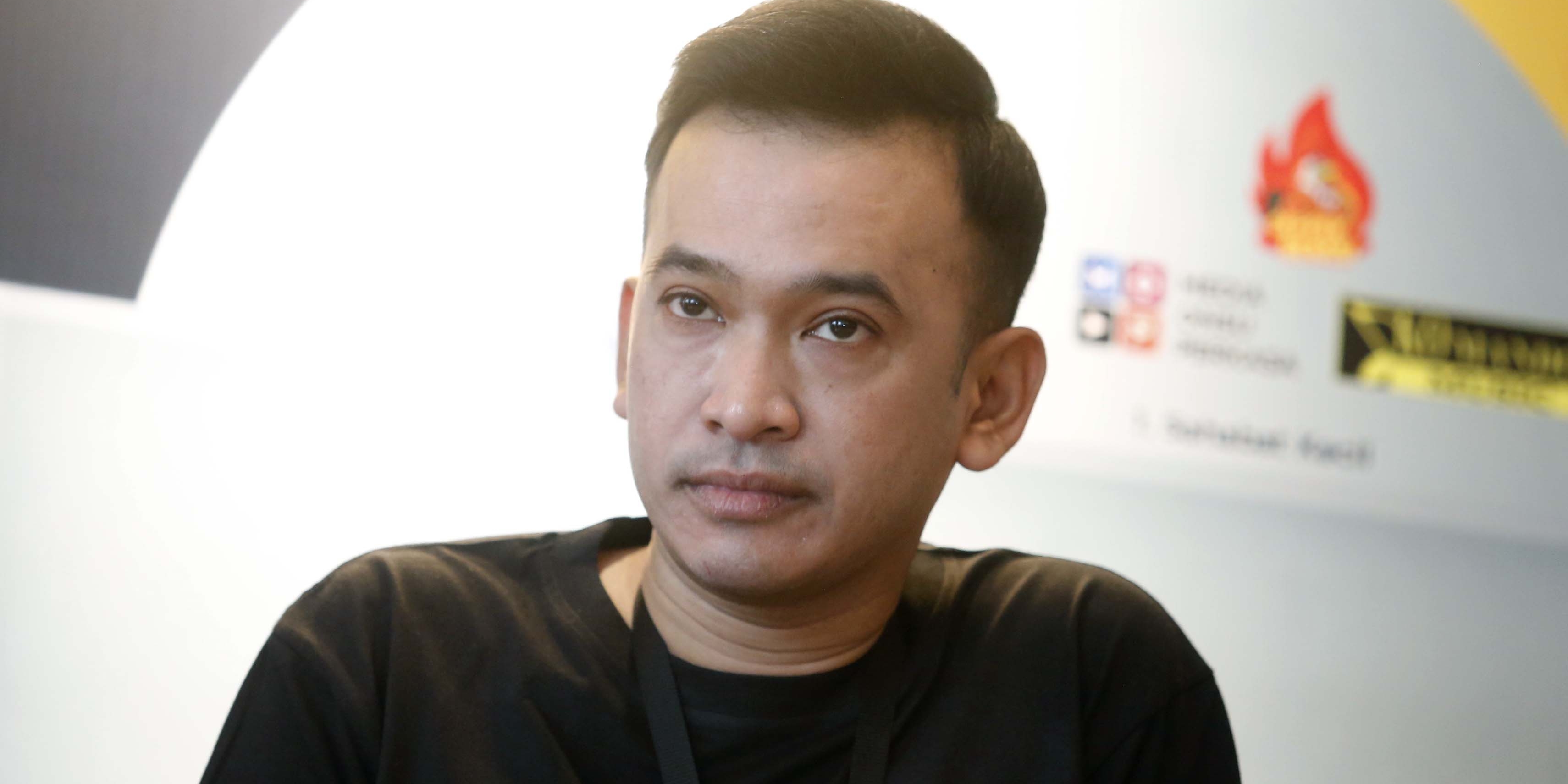 A Month Confined at Home, Ruben Onsu Feels the Hardship of Being a Housewife