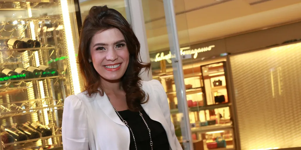 Carissa Putri berbahagia bersama kedua putranya ©KapanLagi.com/Agus Apriyanto