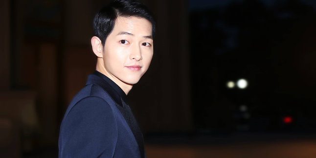 After Song Hye Kyo was rumored to be getting back together with Hyun Bin, this time Song Joong Ki is also rumored to be dating