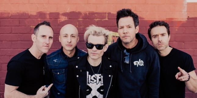 Simple Plan Collaborates with SUM 41 Vocalist Deryck Whibley on Single 'Ruin My Life' - First Meeting Creating a Masterpiece