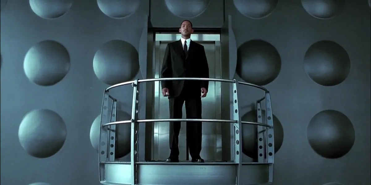 Synopsis of the film MEN IN BLACK II airing on TV tonight, Saturday, November 21, 2025 at 21:00