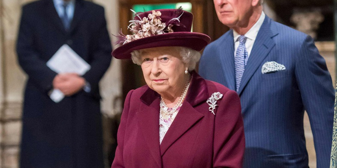 Palace Staff Tests Positive for COVID-19, Queen Elizabeth II Immediately Evacuated to Windsor Castle