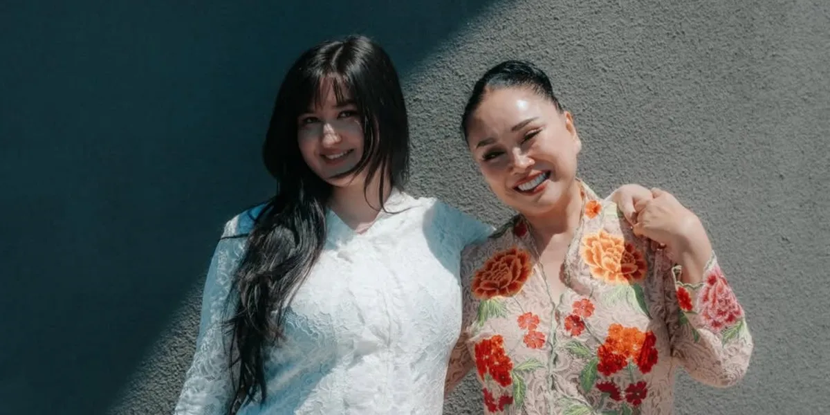 Stephanie Poetri Duets with Titi DJ to Sing 'Matamu', Mother-Daughter Vocals Blend Harmoniously