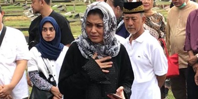 Husband Passed Away, Intan RJ Hopes to Stay Strong and Raise Their Two Children