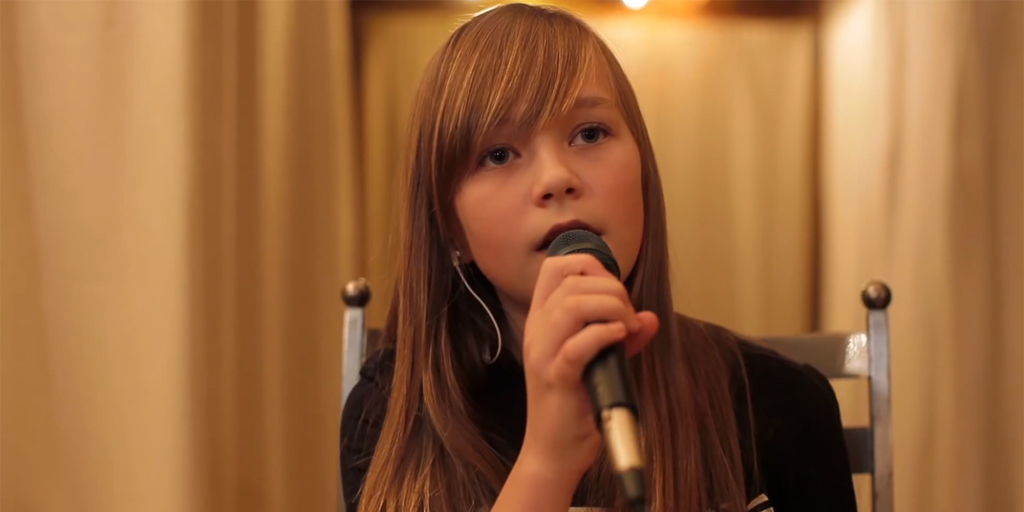 Suara Malaikat, Gadis Cantik Ini Cover Lagu The Beatles