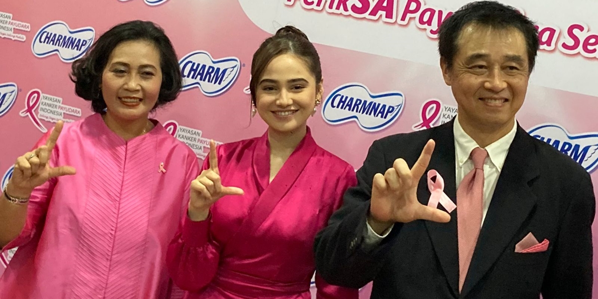 Syifa Hadju Invites 400 Junior High and High School Female Students to Recognize the Importance of Early Detection of Breast Cancer