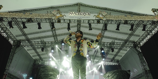 Epic Performance at Swaraya, Juicy Luicy Successfully Makes the Audience Emotional