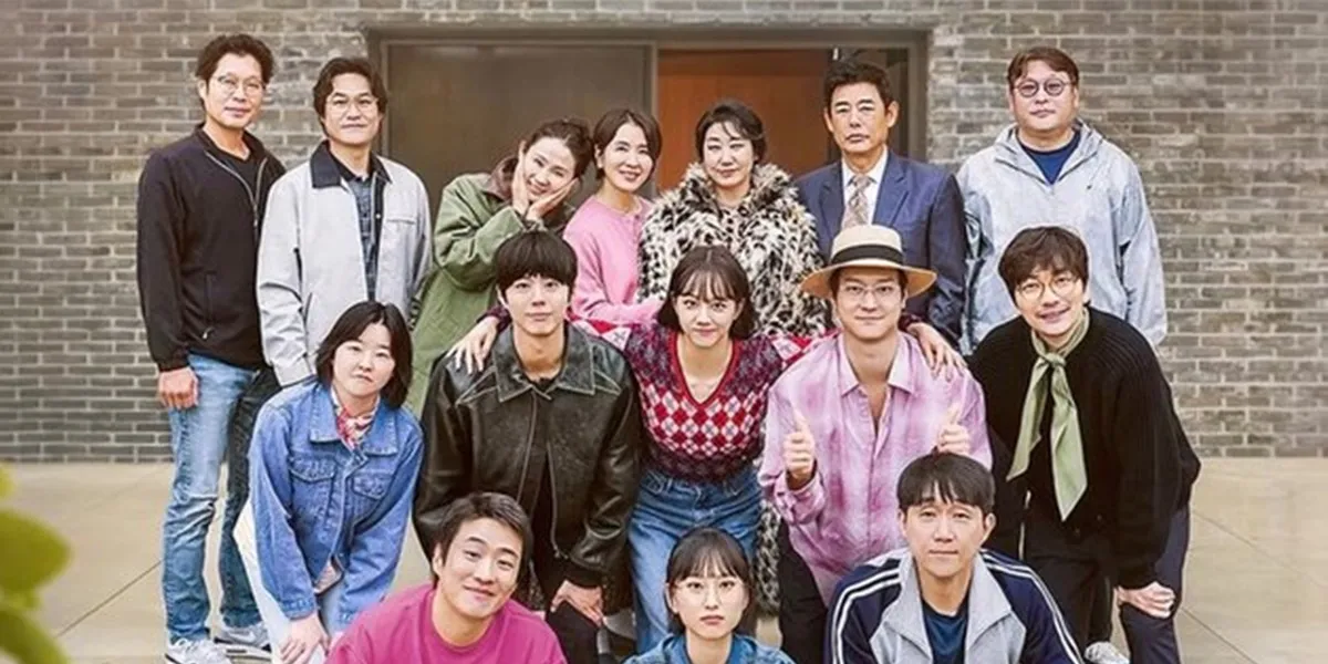 10th Anniversary Celebration Teaser of the Korean Drama REPLY 1988, The Ssangmundong Family Gathers Again!