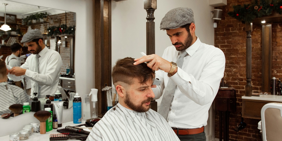 Inspired by Celebrities, Here are 4 Popular Short Side Hairstyles for Men