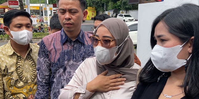 Doddy Sudrajat's Reason for Divorce Lawsuit Revealed by Puput Pujiarti, Claims to Have Never Been Supported Since the Beginning of Marriage