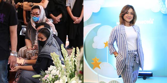 Expressions of Condolences Nirina Zubir Accompanies the Funeral Procession of Ivan Gunawan's Father