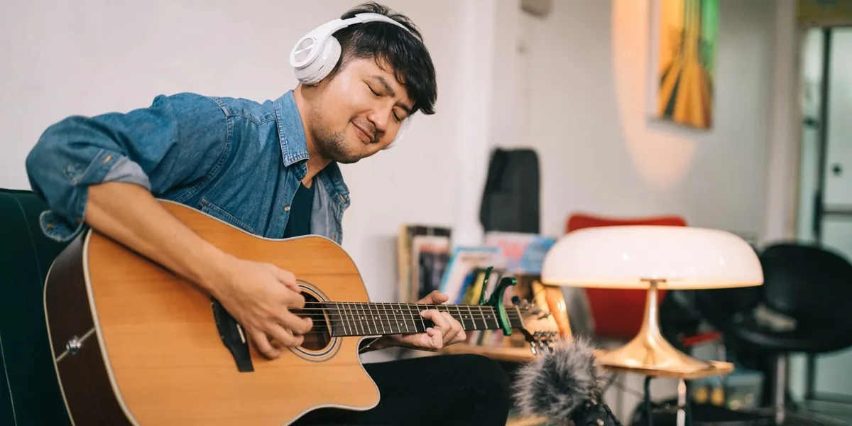 Upgrade Your Sound: Contemporary String Choices for a Better Experience!